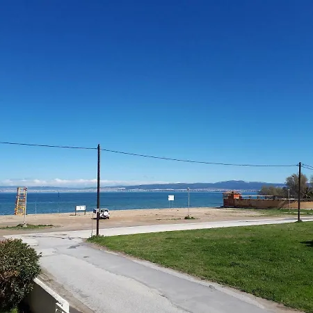 Sunrise Studio Apartment Agia Triada (Thessaloniki)
